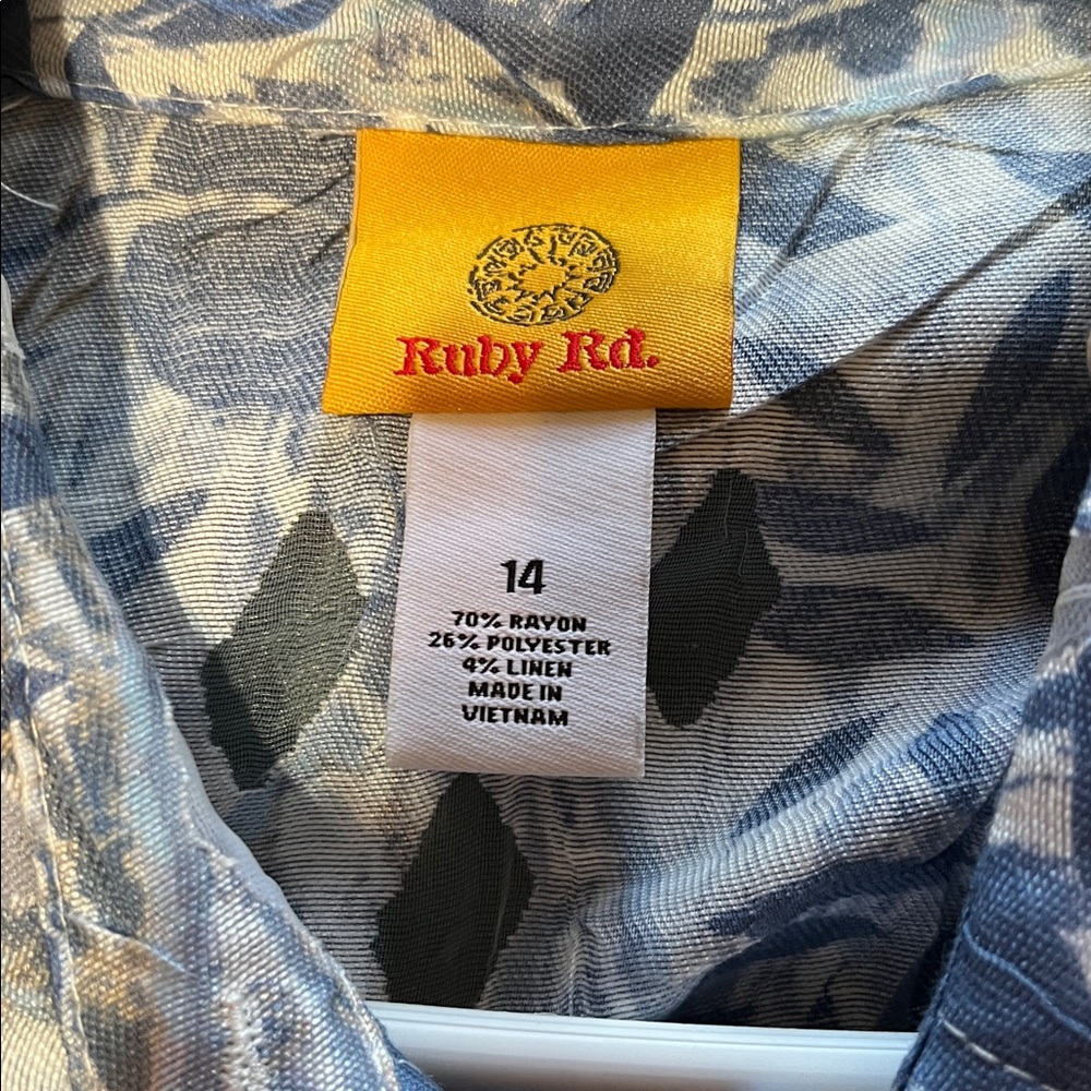Ruby Rd. Ladies size 14 blue 3/4 sleeve top - Picture 3 of 3